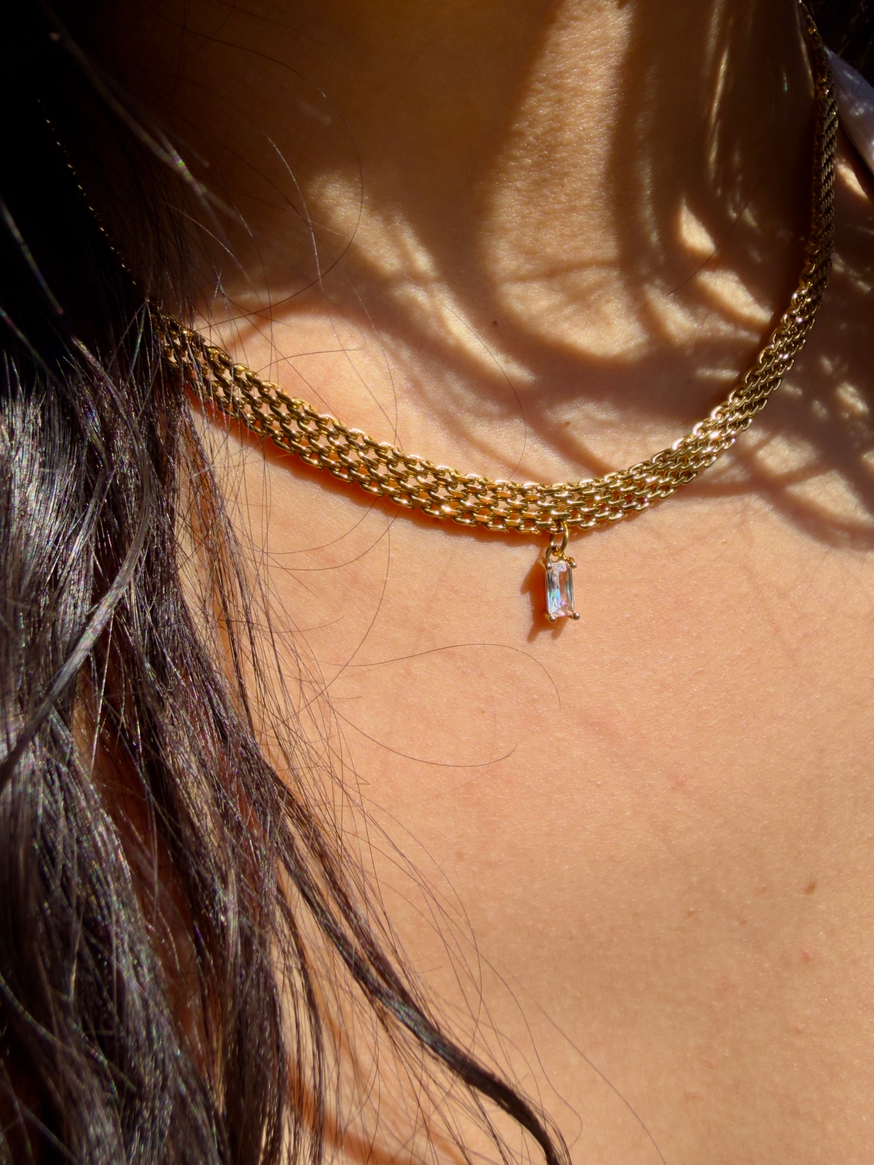 Collier Elara