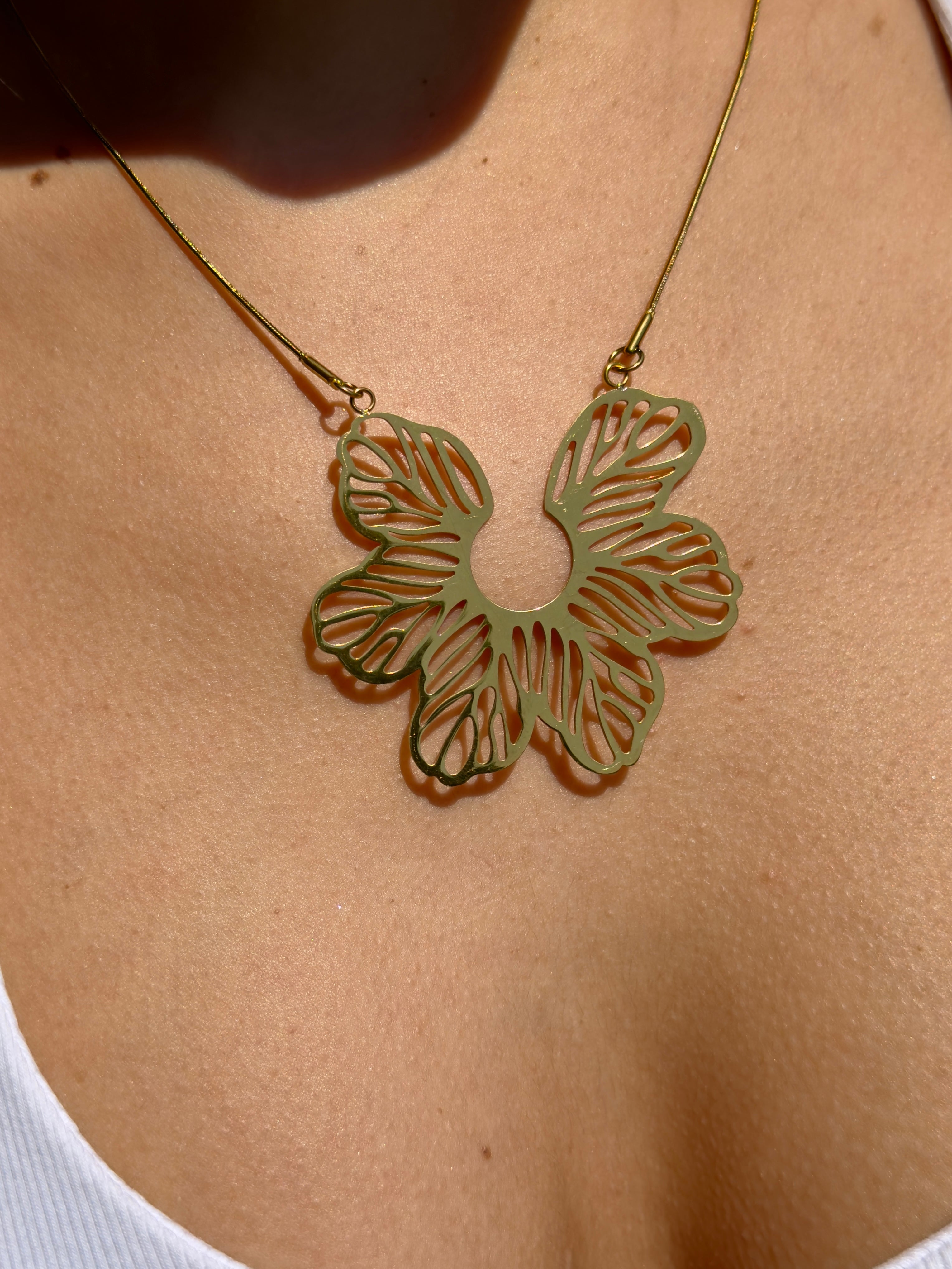 Collier Bloom